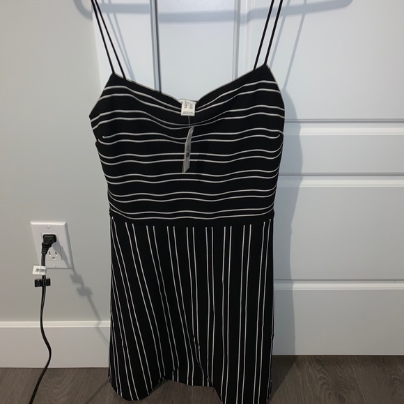 Dress for sale - Picture 1 of 2